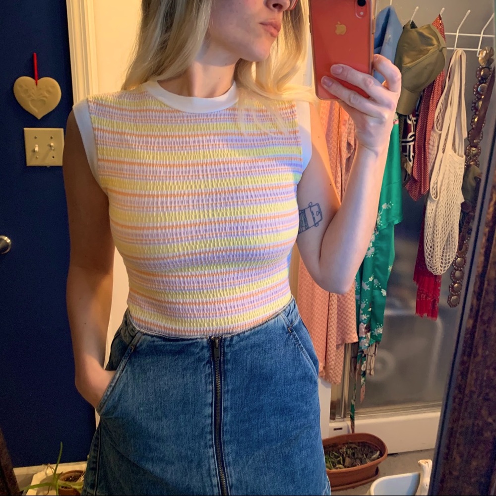 1970s Sleeveless Pastel Stripe Tank Top - White Trim